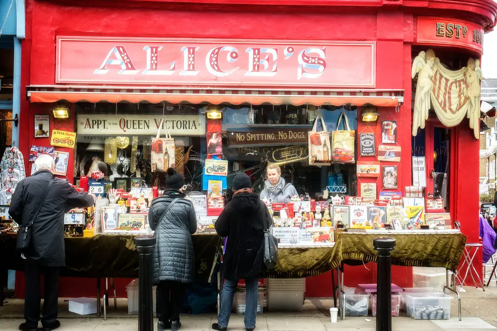 Portobello Road Market: a first-timer's guide - Wondrous Paths